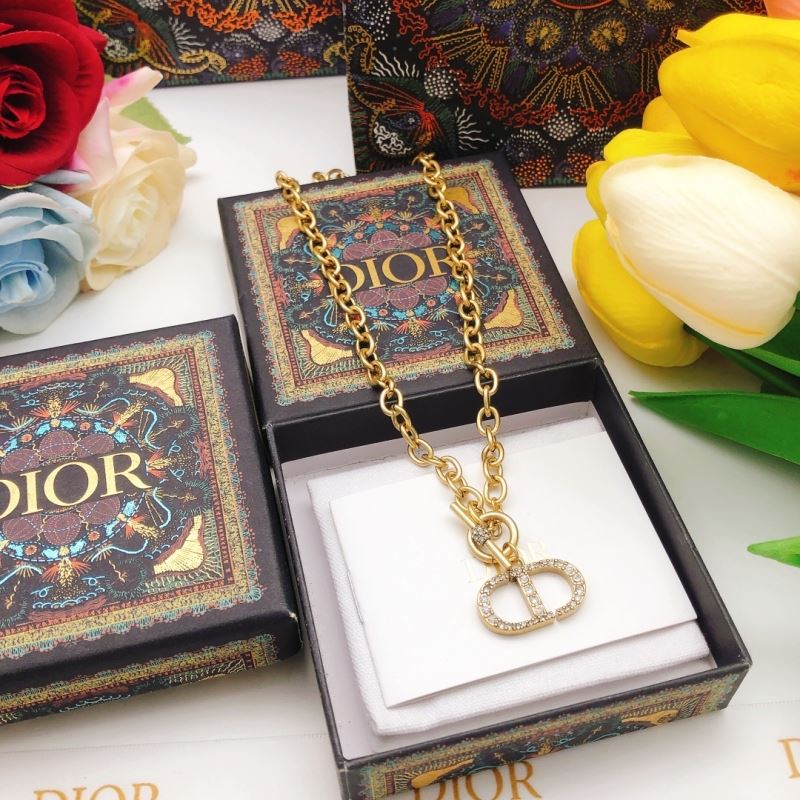 chr1st1an D10r necklaces